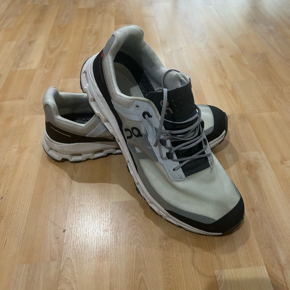 On Cloudvista Men’s Size 12 Black & White